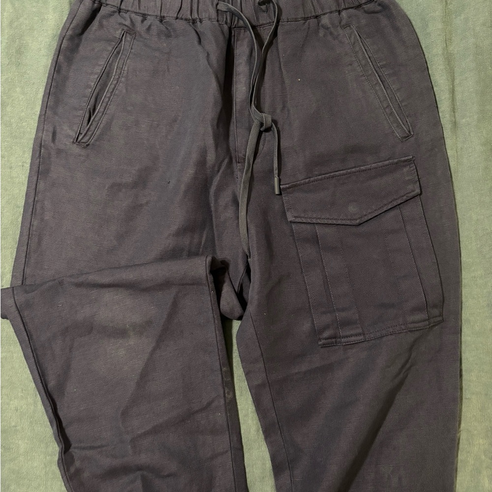 Armani Exchange Cotton Linen cuffed pants with cargo pocket.